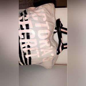 victoria’s secret duffel bag